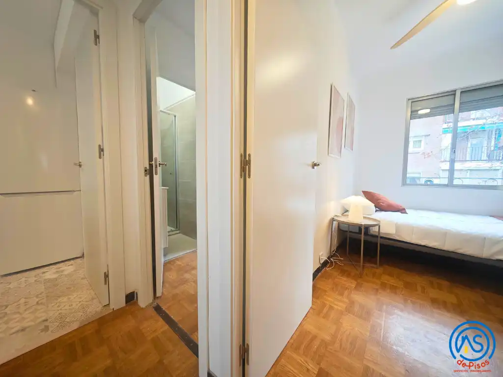 Flat for rent in Calle de Martínez Vargas, 2, Barrio Torrero