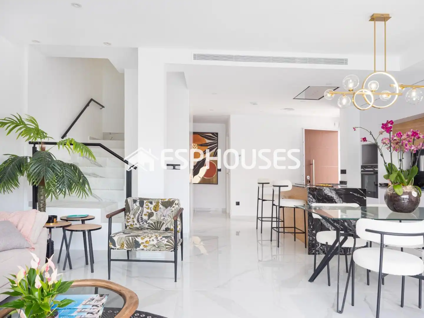 Sala de estar de Casa adosada en venta en San Pedro del Pinatar con Aire acondicionado, Terraza y Piscina