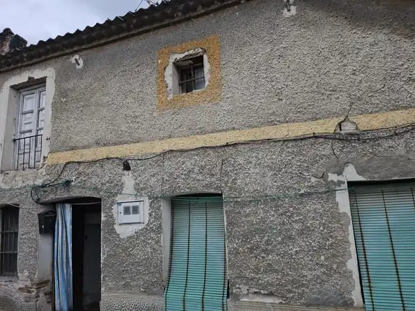 Casa adosada en venda a Pz de los Espejos , Cuéllar