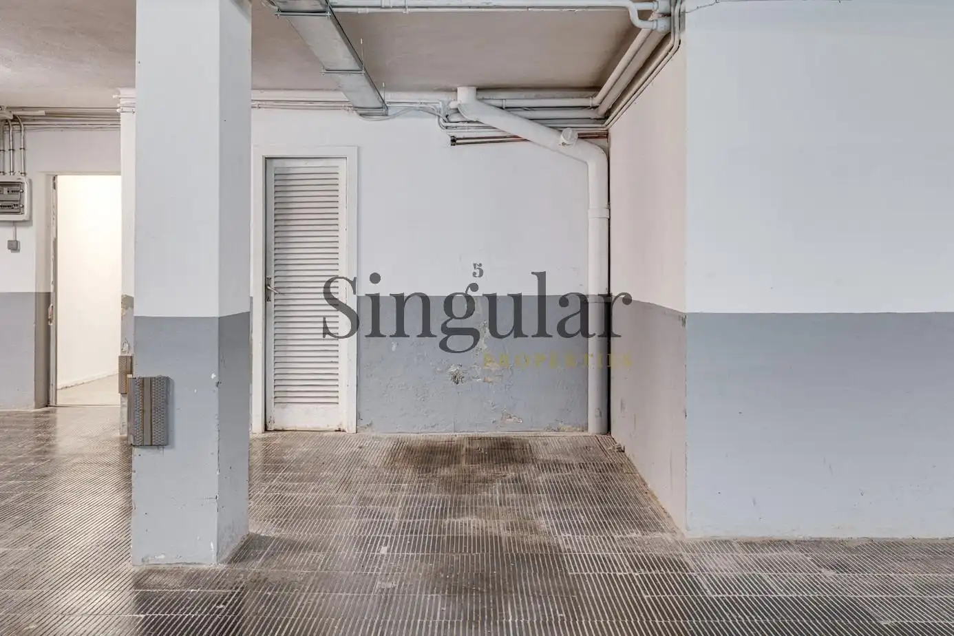 Parking de Piso de alquiler en Barcelona con Calefacción, Jardín privado y Terraza