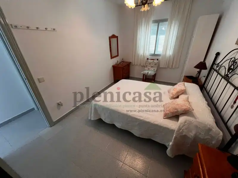 Habitación de Piso en venta en Punta Umbría con Terraza y Amueblado