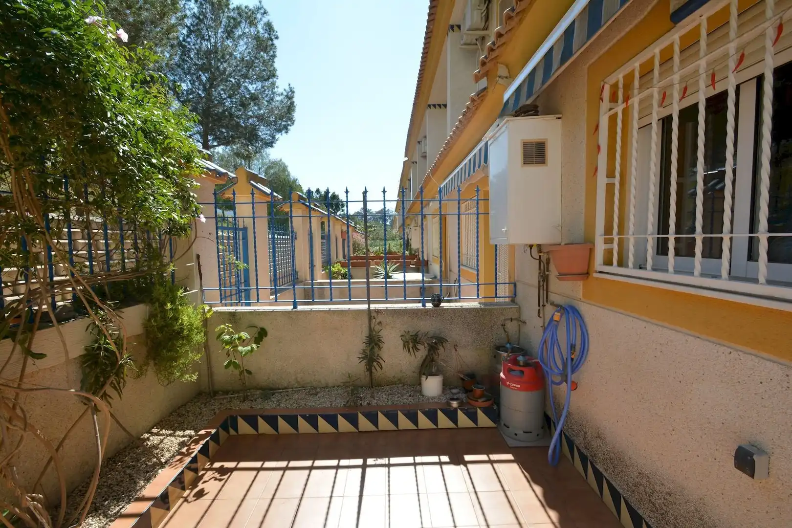 Jardín de Finca rústica en venta en Guardamar del Segura con Terraza, Trastero y Amueblado