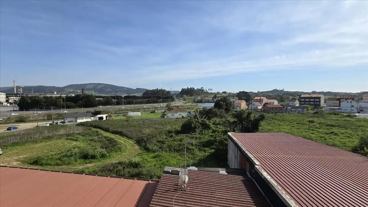 Vista exterior de Piso en venta en Narón
