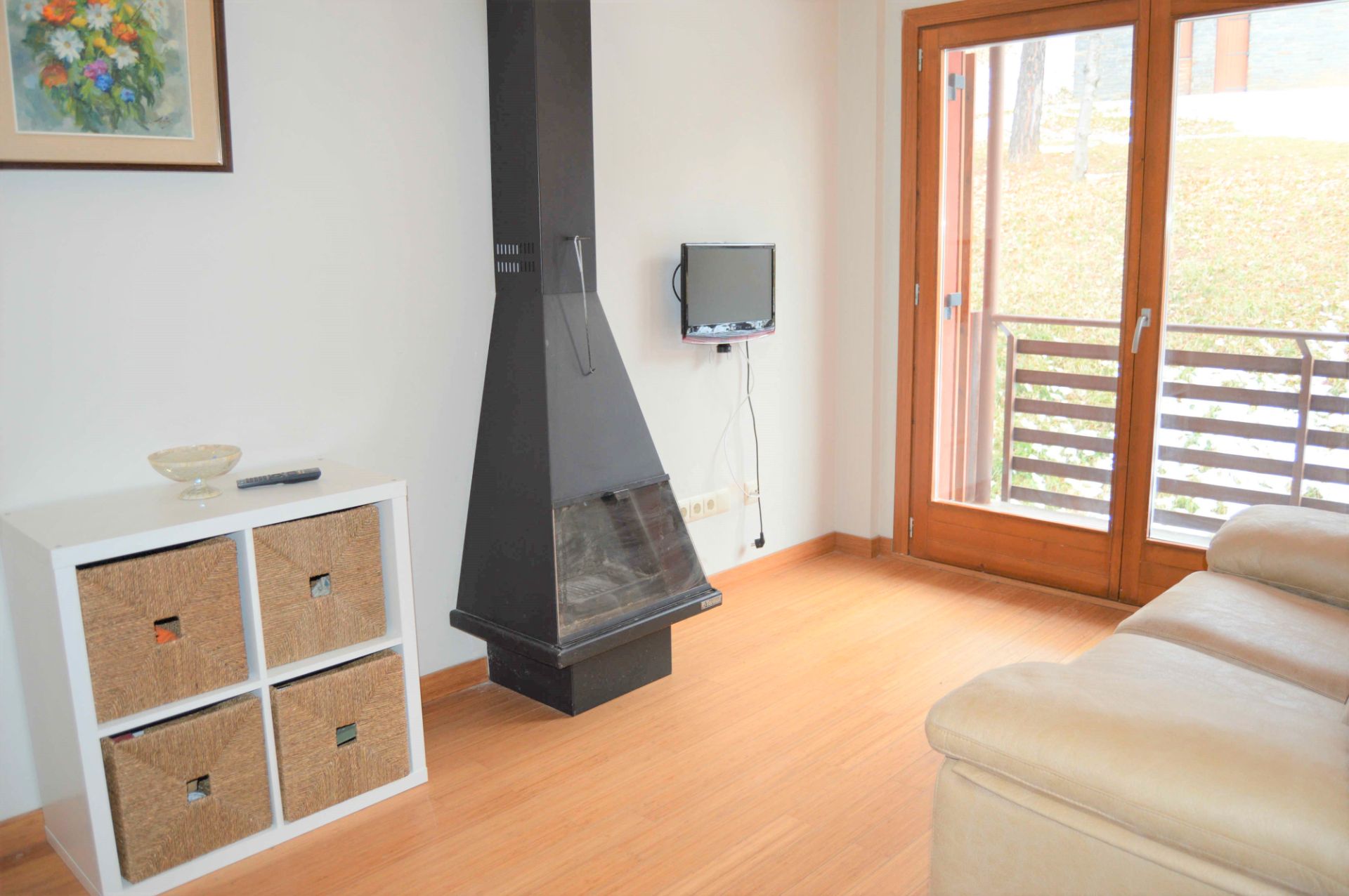 Living room of Apartment to rent in Alp  with Heating, Parquet flooring and Terrace