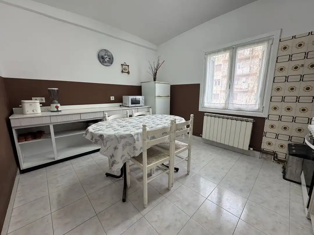 Piso con ascensor en venta en Legazpi