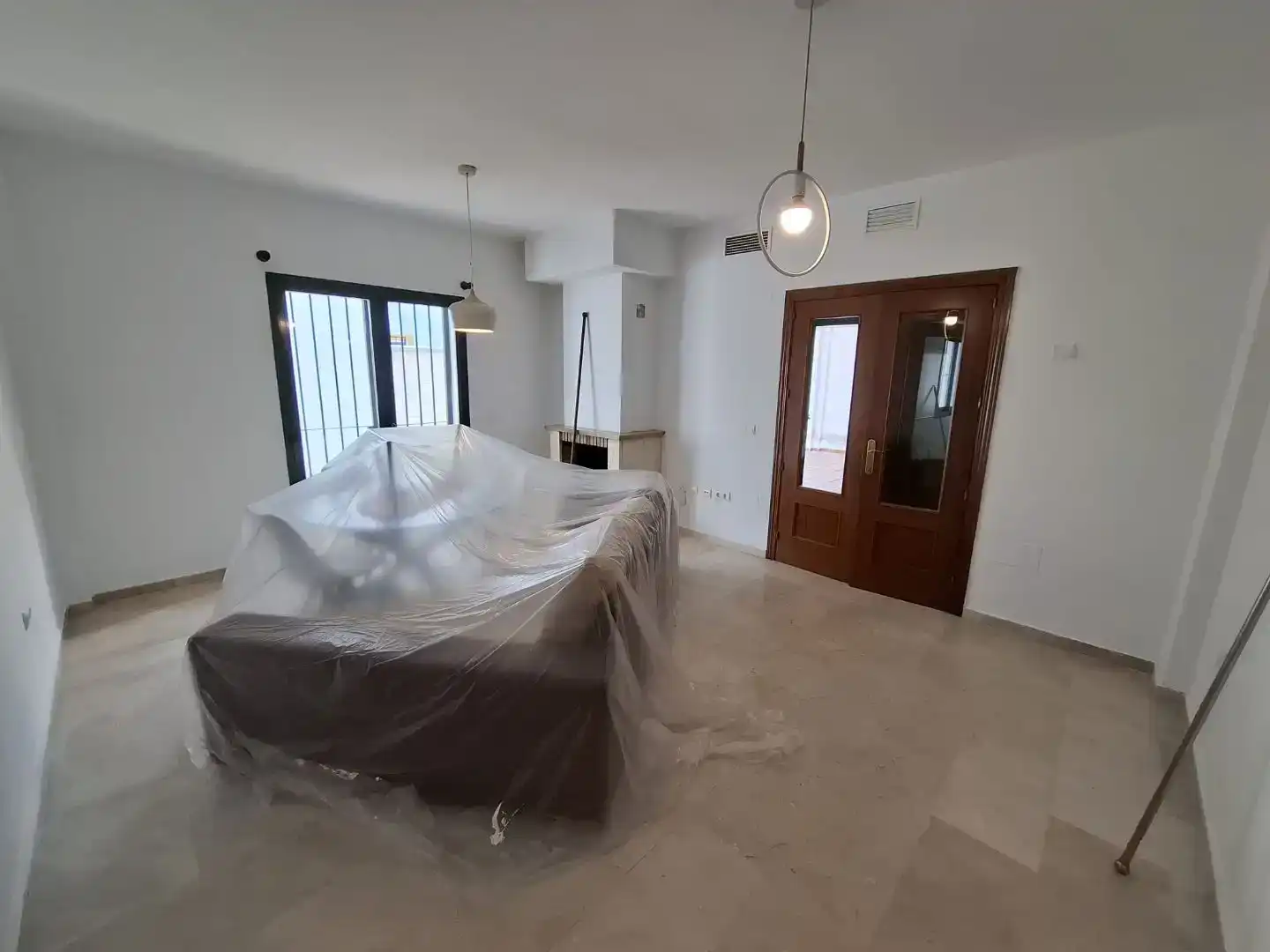 Sala de estar de Piso de alquiler en Castellar de la Frontera, Cádiz