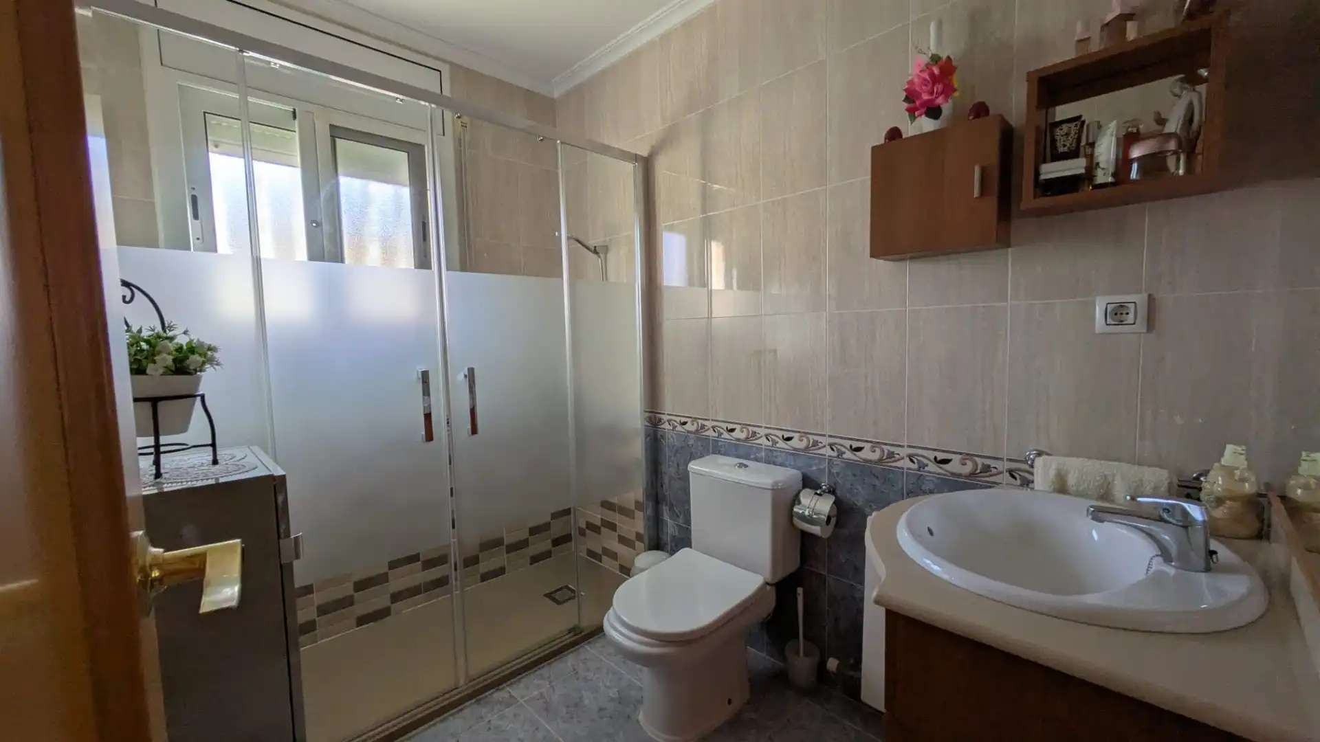 Bathroom of Houses for sale in Torredembarra  with Air Conditioner, Heating and Private garden