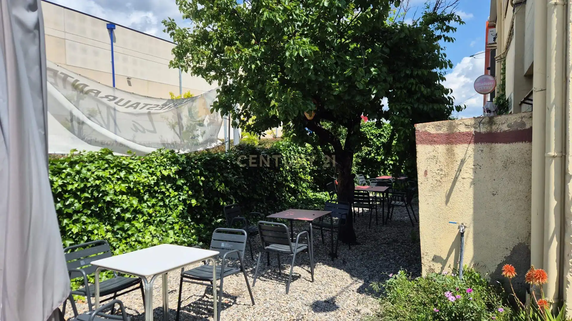 Terraza de Local en traspaso en Parets del Vallès con Aire acondicionado
