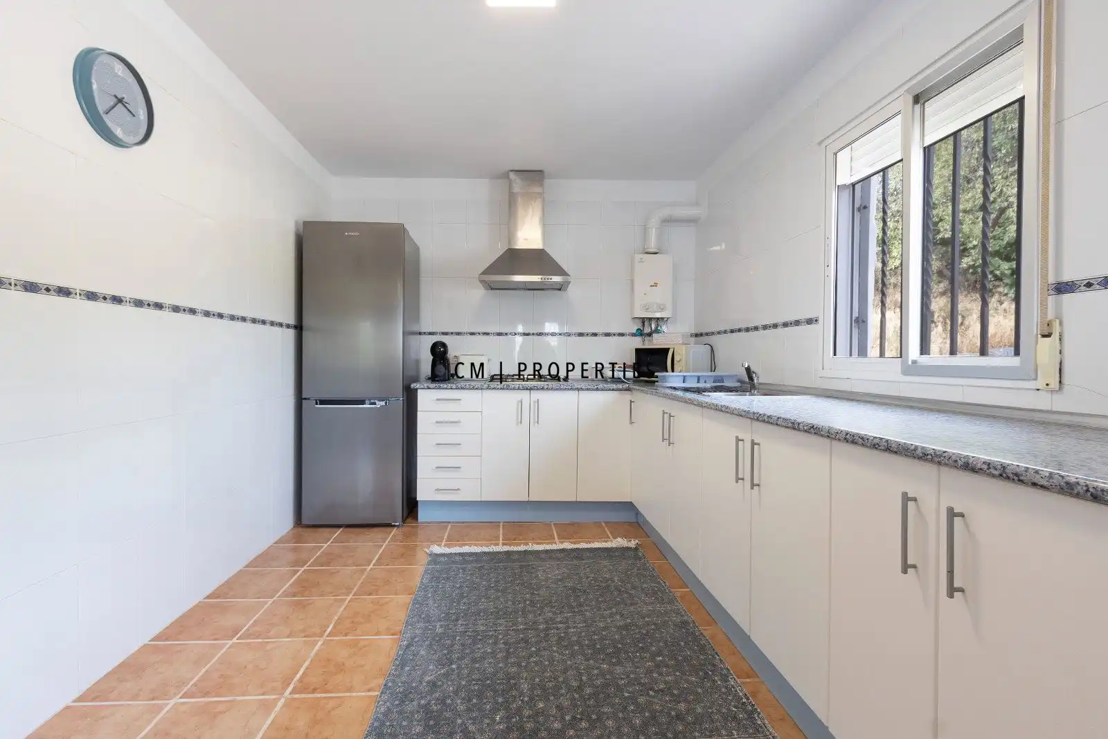 Kitchen of Houses for sale in Chiva  with Air Conditioner, Heating and Terrace