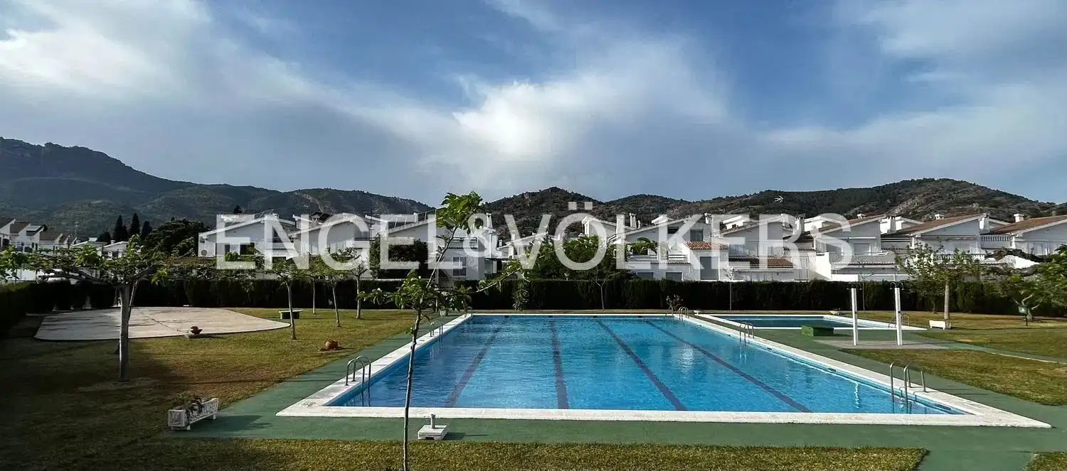 Piscina de Casa o chalet en venta en Benicasim / Benicàssim con Aire acondicionado, Calefacción y Jardín privado
