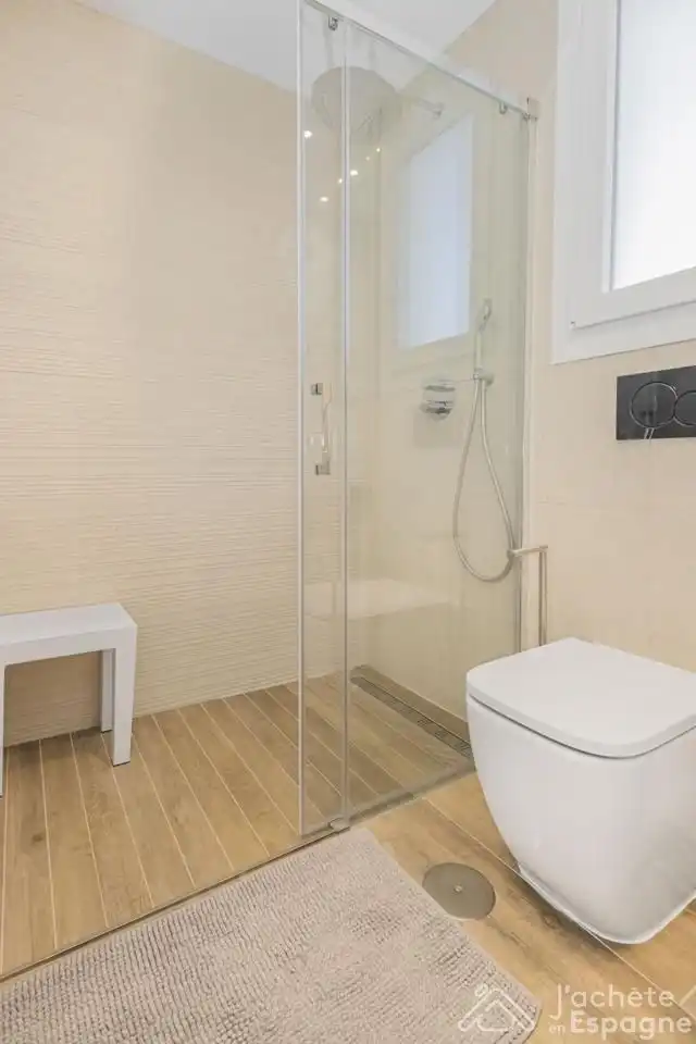 Baño de Piso en venta en Torrevieja con Aire acondicionado y Terraza
