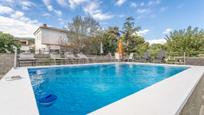 Swimming pool of House or chalet for sale in Alforja  with Air Conditioner, Heating and Terrace