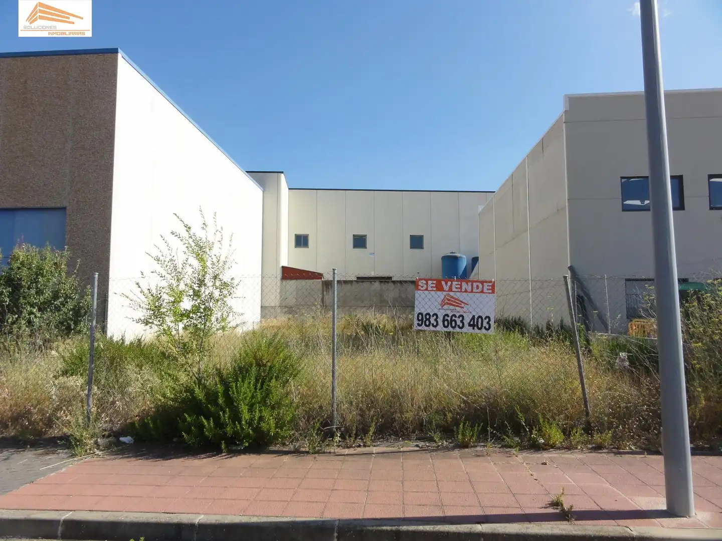 Vista exterior de Terreny industrial en venda en Valladolid