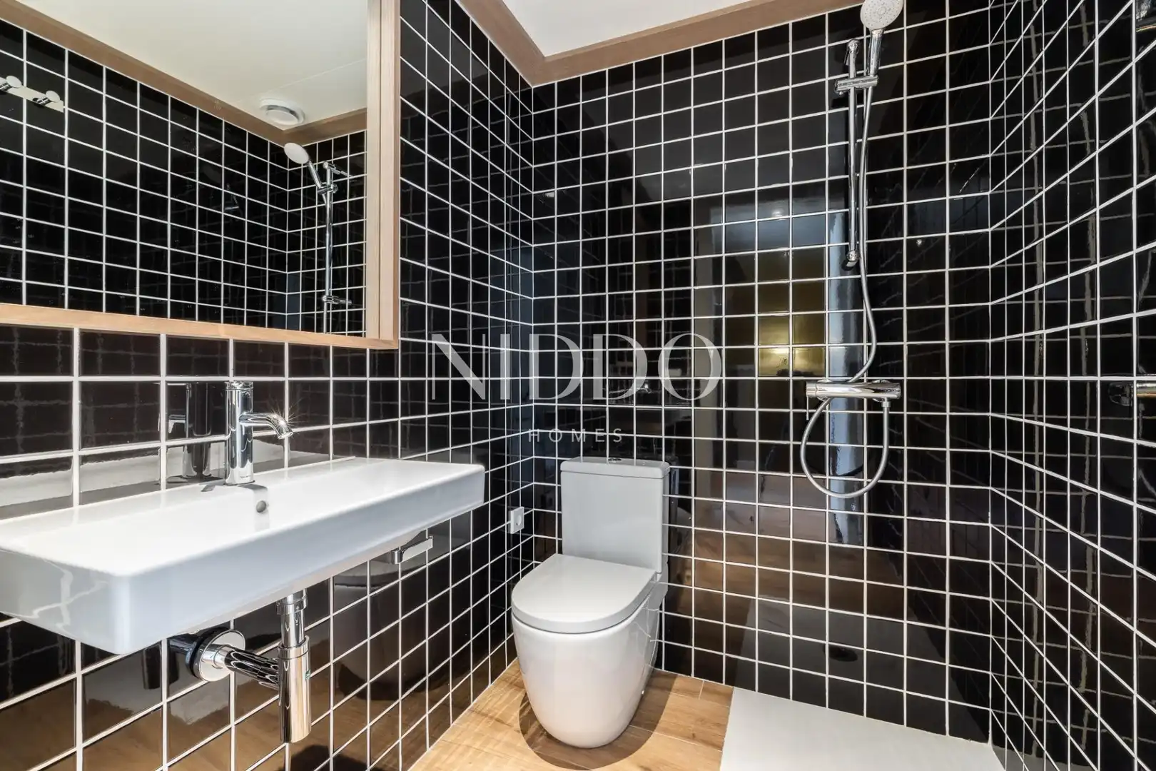 Bathroom of Detached homes for rent in Sabadell  with Air Conditioner, Heating and Private garden