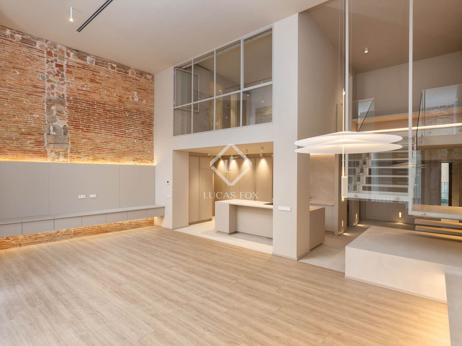 Flat for sale in Girona Capital  with Air Conditioner and Heating