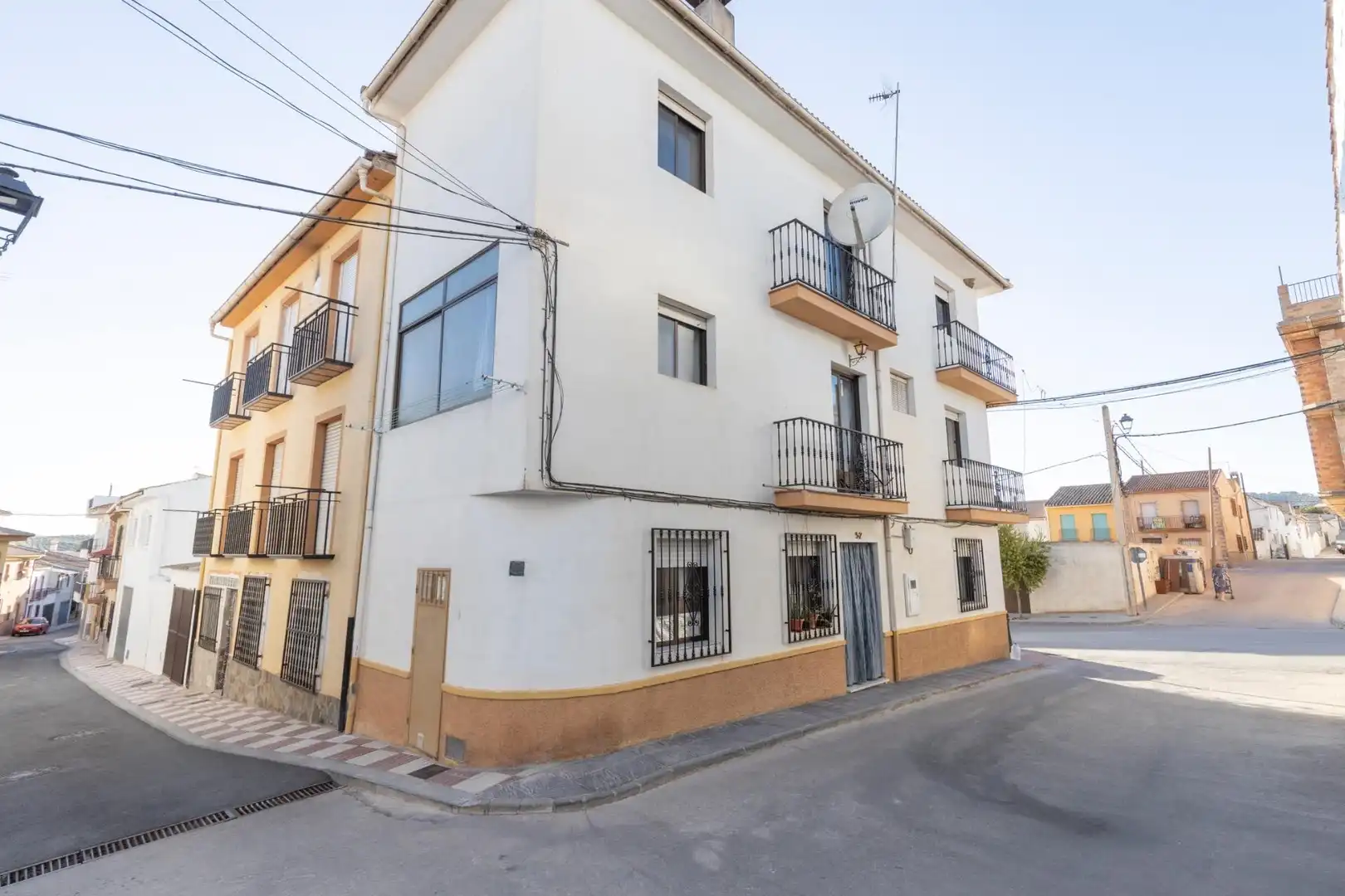 Vista exterior de Casa o chalet en venta en Campotéjar con Aire acondicionado y Amueblado