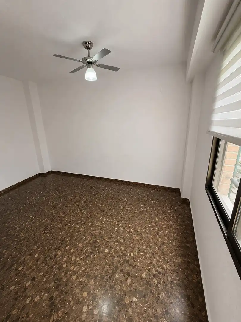 Flat for sale in Valencia  with Balcony