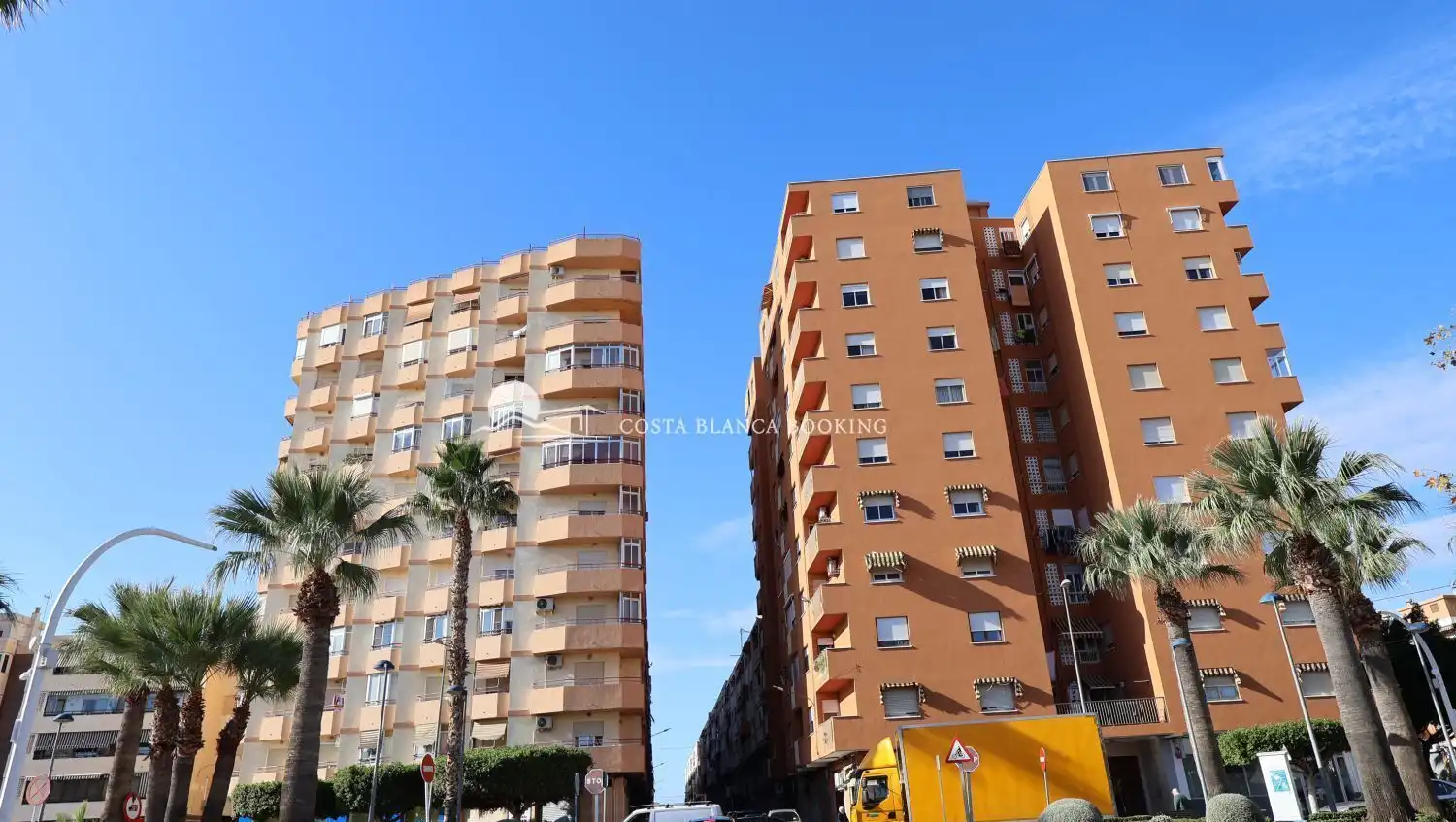 Vista exterior de Apartamento en venta en Villajoyosa / La Vila Joiosa con Calefacción y Terraza