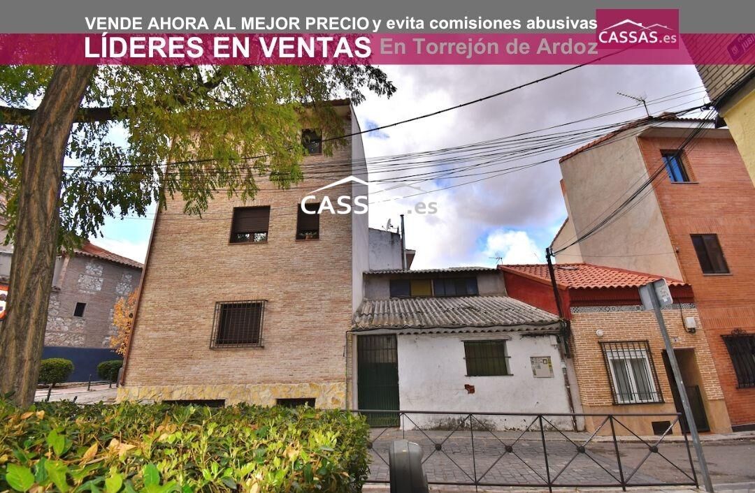 Exterior view of Residential for sale in  Madrid Capital