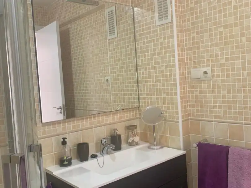 Badezimmer von Wohnung zur Miete in Málaga Capital mit Klimaanlage und Balkon