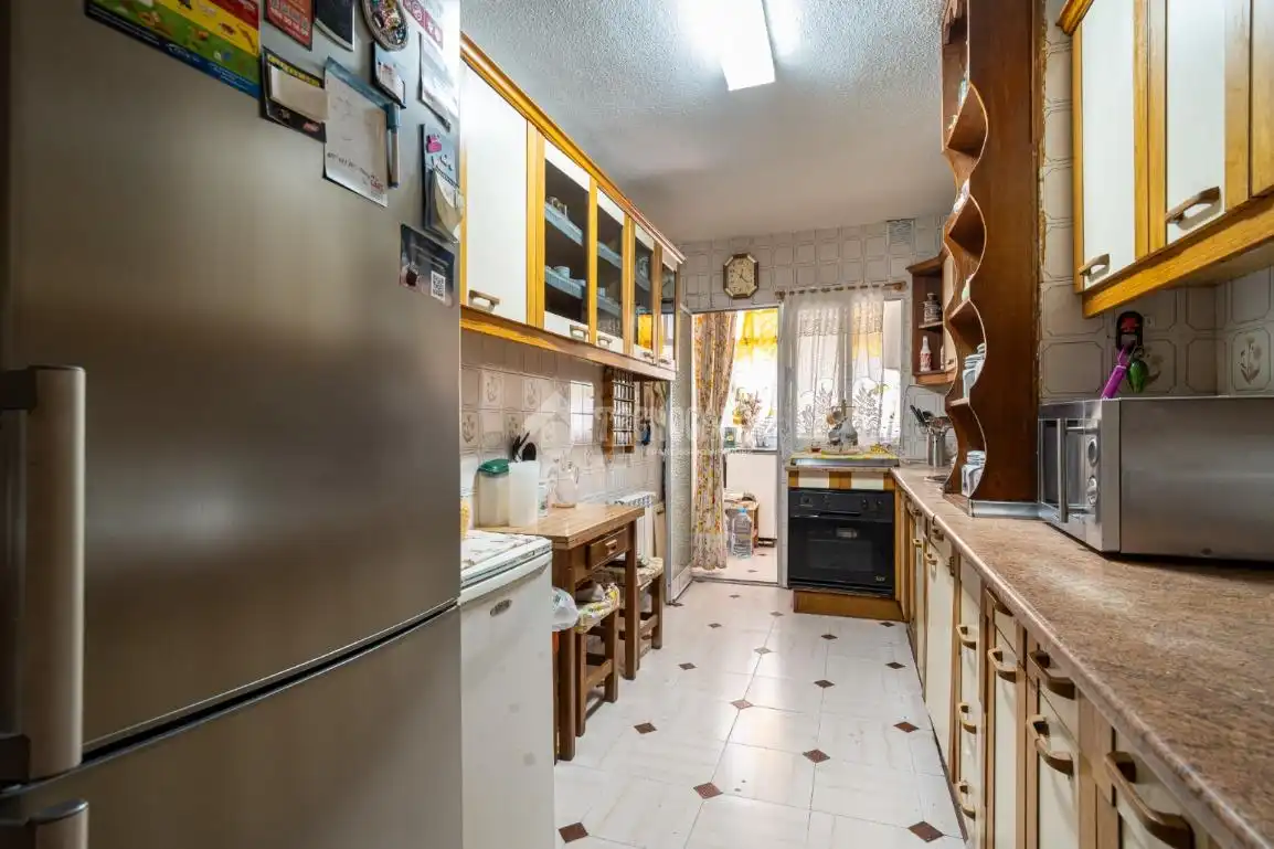 Cocina de Piso en venta en Granada