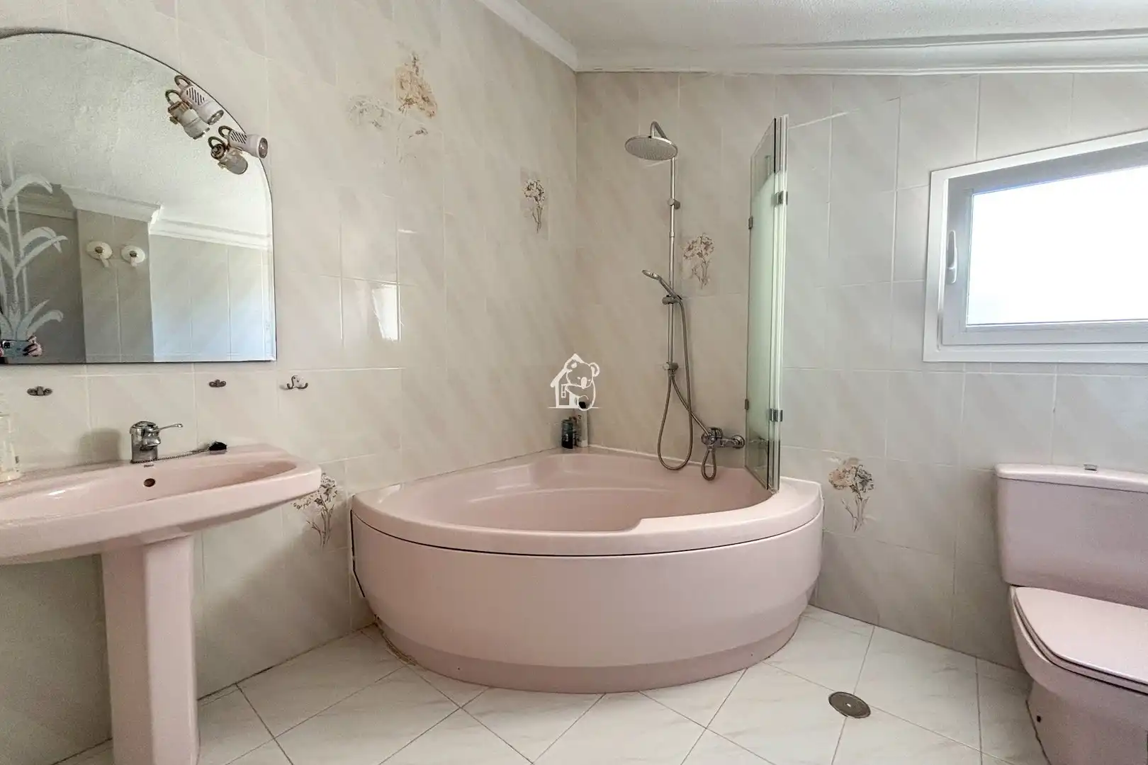 Bany de Casa o xalet de lloguer en Orihuela amb Aire condicionat, Jardí privat i Terrassa