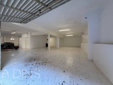 Local comercial en alquiler en Calle General Padro