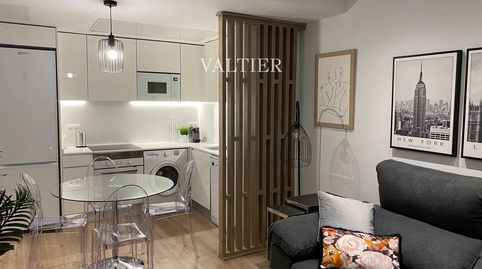 Photo 2 of Flat for rent in De Sor Angela de la Cruz, Castillejos - Cuzco, Madrid Capital