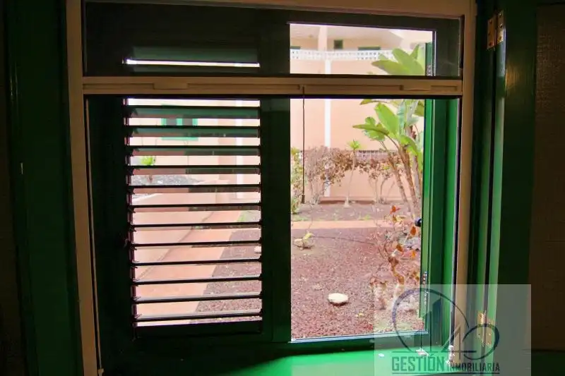 Vista exterior de Piso en venta en Los Silos con Terraza
