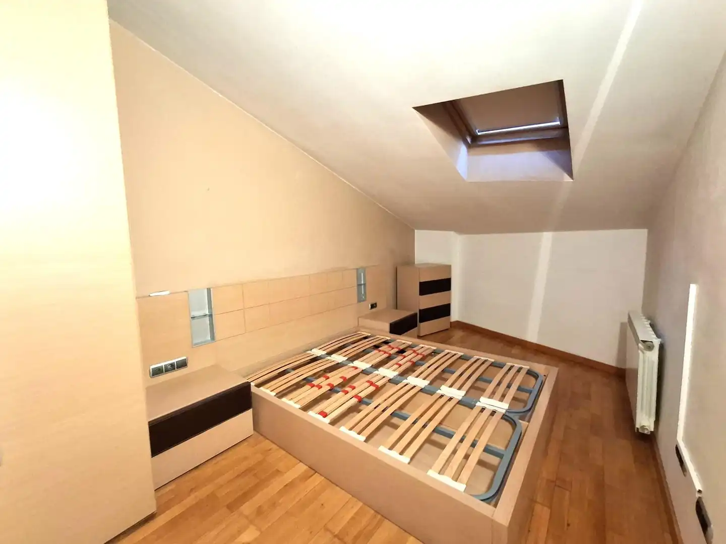 Habitación de Dúplex en venta en Olesa de Montserrat con Aire acondicionado, Calefacción y Jardín privado