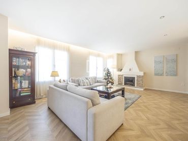 Piso con ascensor en venta en Ciutat Vella