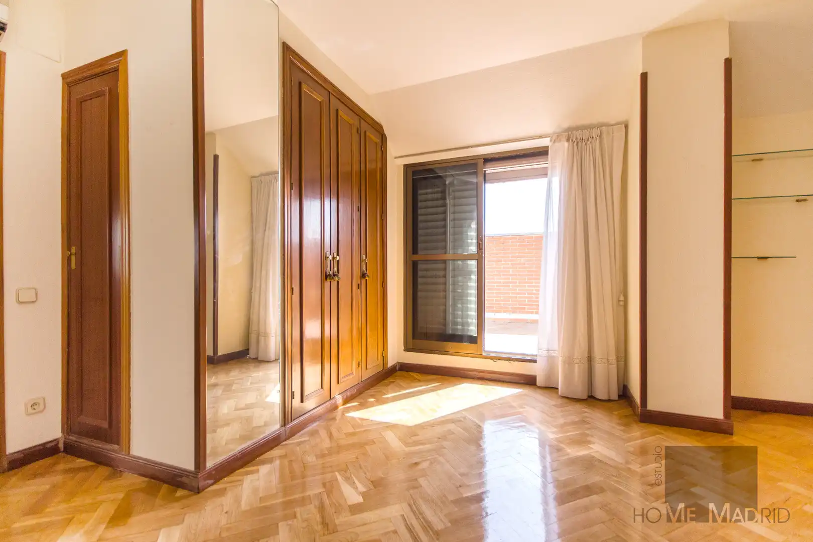 Bedroom of Attic for sale in Madrid  with Air Conditioner, Heating and Terrace