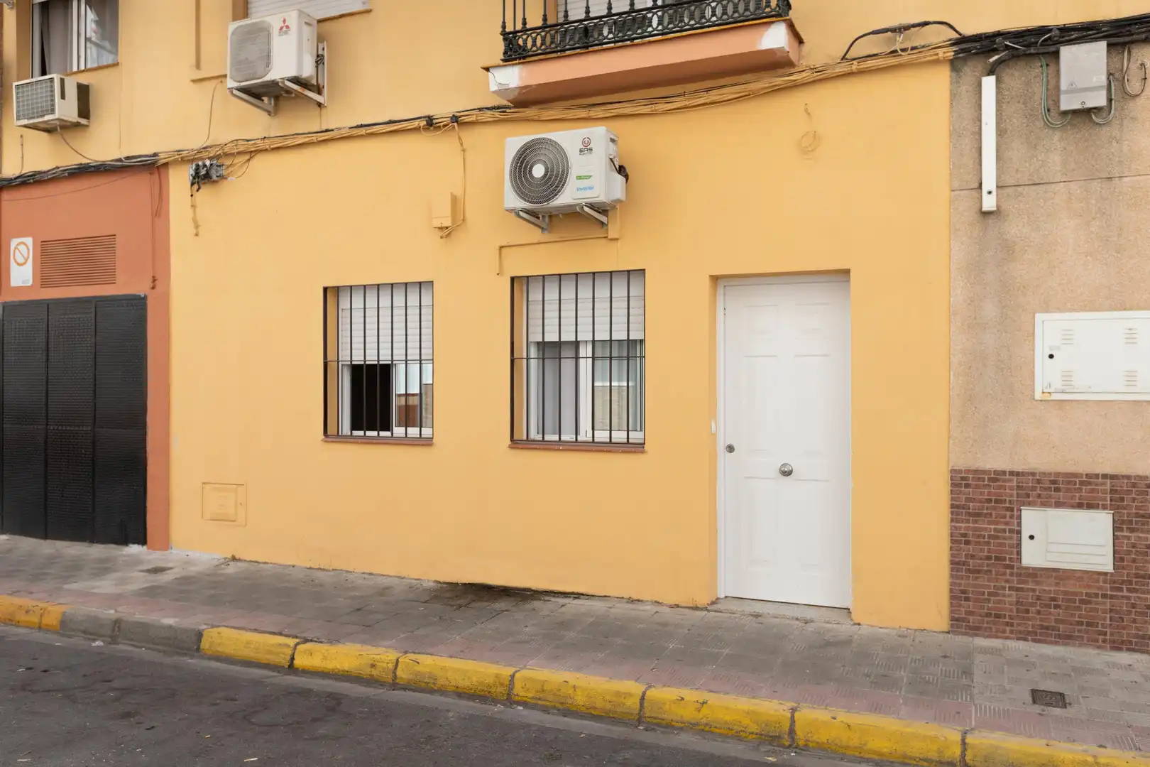 Vista exterior de Apartament en venda en Dos Hermanas