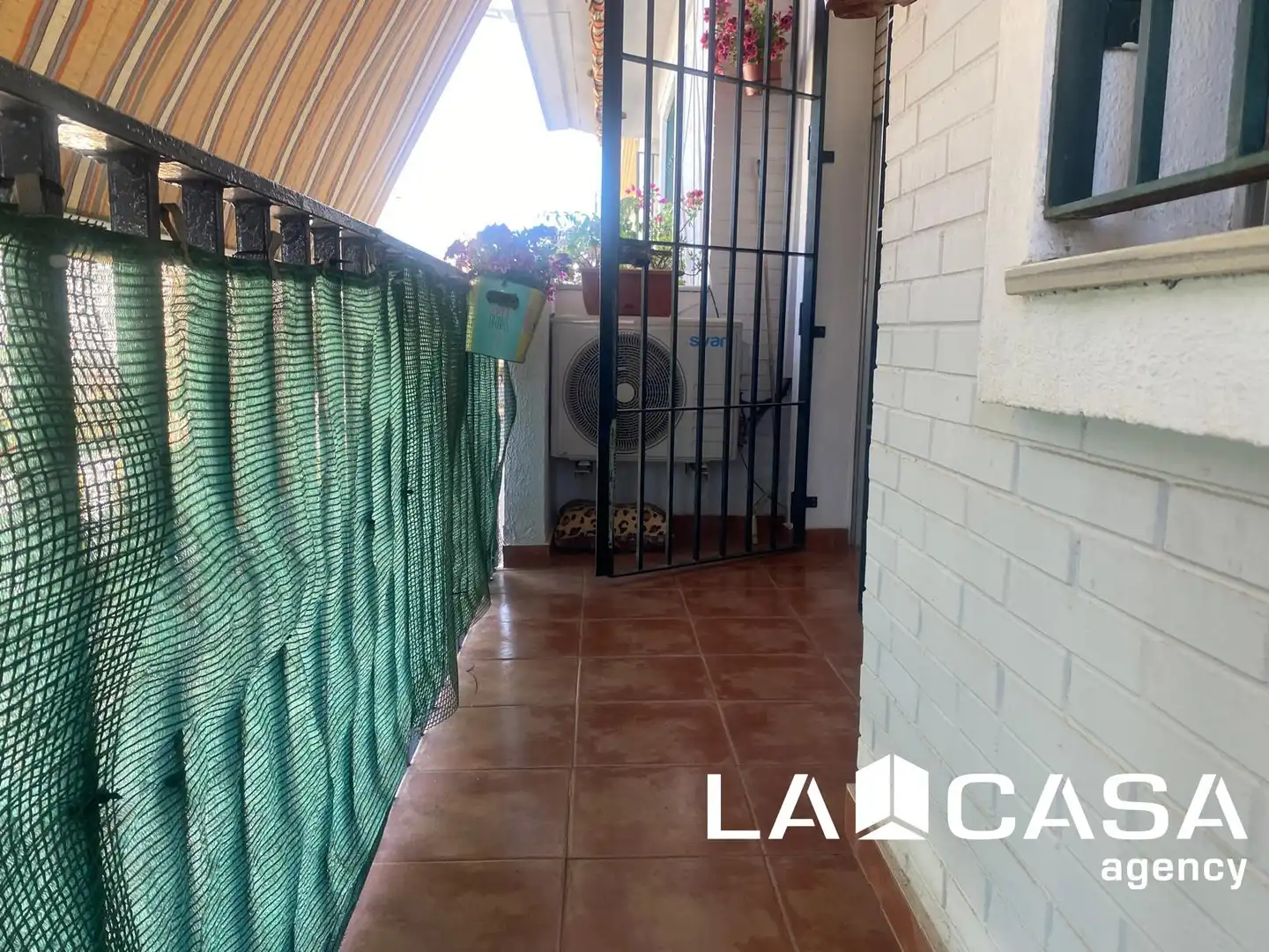 Terrasse von Wohnung zum Verkauf in Dos Hermanas mit Klimaanlage und Terrasse