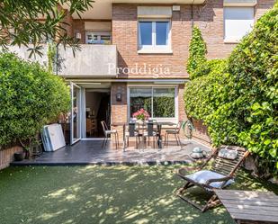 Garden of Single-family semi-detached for sale in Sant Cugat del Vallès  with Air Conditioner, Private garden and Swimming Pool