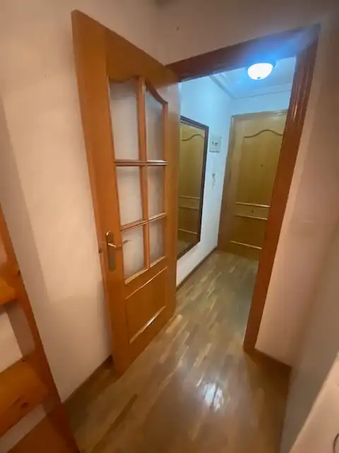 Study for rent in Salamanca  with Parquet flooring, Furnished and Washing machine