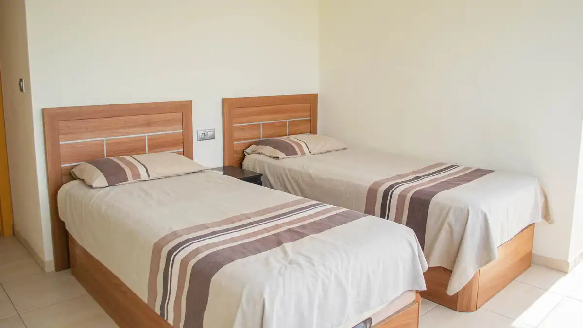 Habitación de Apartamento de alquiler en Benalmádena con Aire acondicionado y Piscina comunitaria