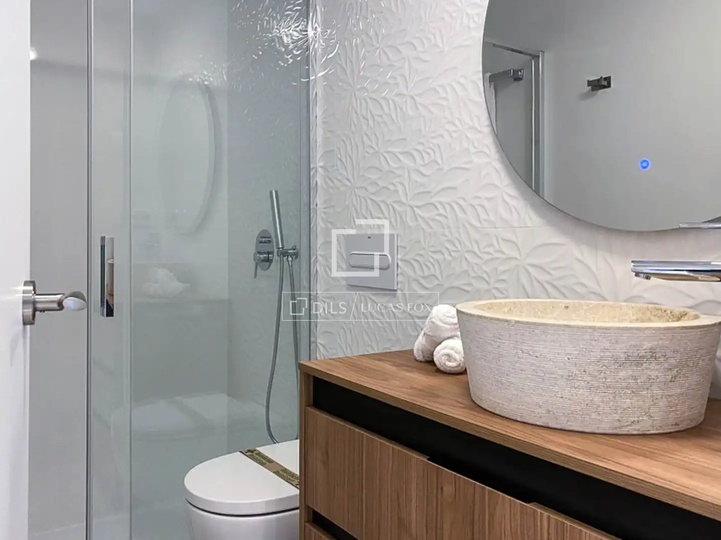 Baño de Piso de alquiler en Sant Miquel de Fluvià con Aire acondicionado, Parquet y Amueblado