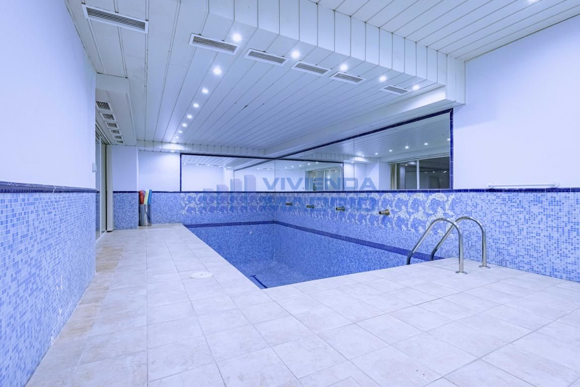 Piscina de Casa o xalet en venda en  Madrid Capital amb Aire condicionat, Calefacció i Piscina