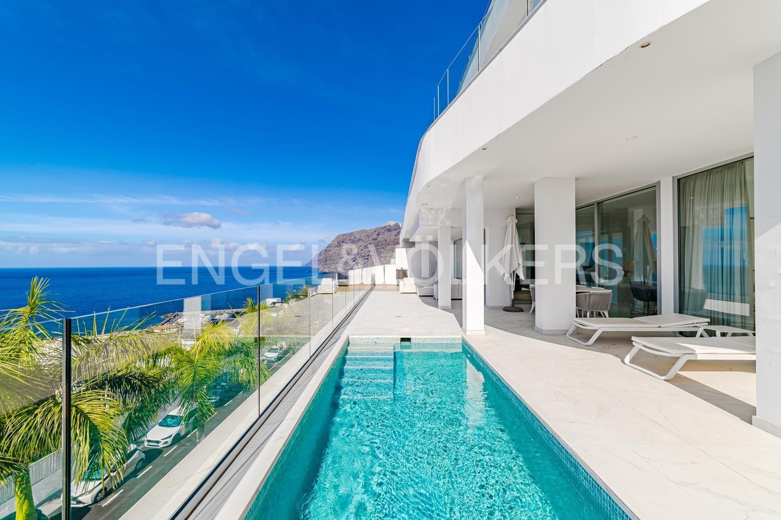 Exterior view of Flat for sale in Santiago del Teide  with Air Conditioner, Terrace and Swimming Pool