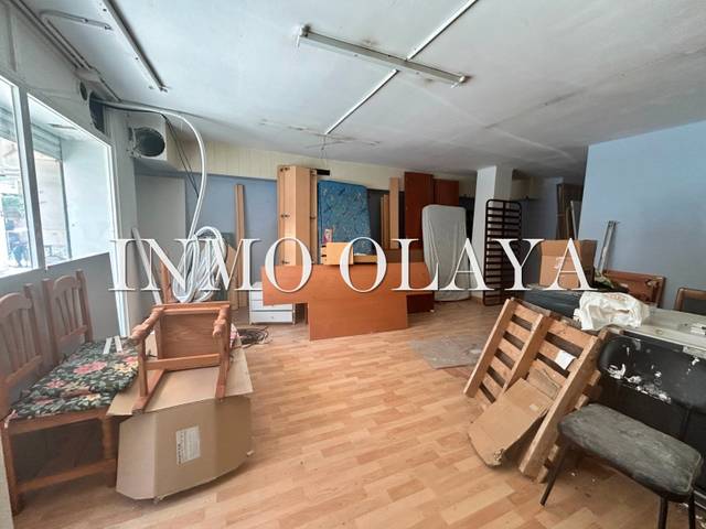 Local comercial en Alquiler en Diagonal - Colomeres