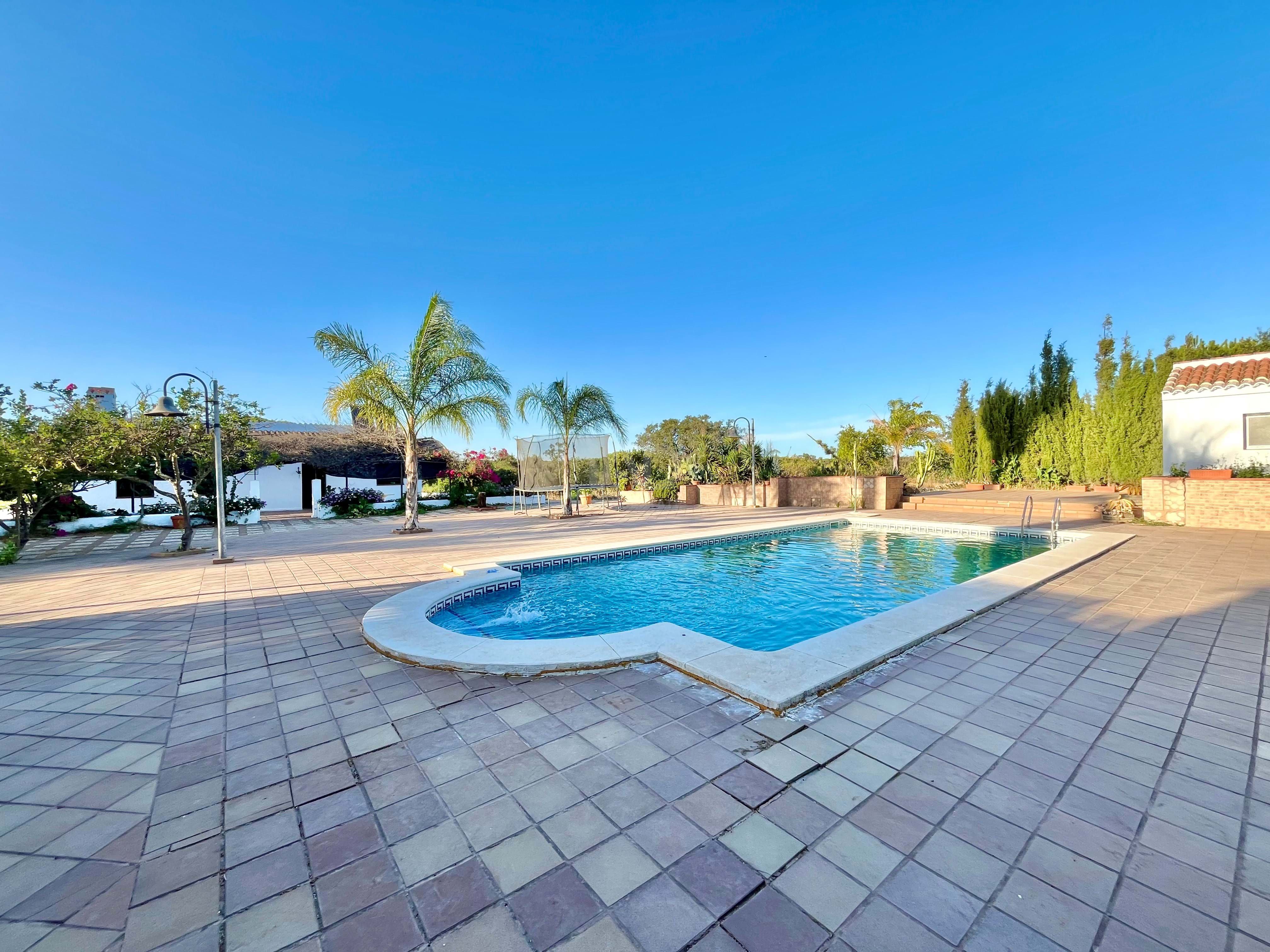 Swimming pool of House or chalet for sale in Ayamonte  with Heating and Swimming Pool