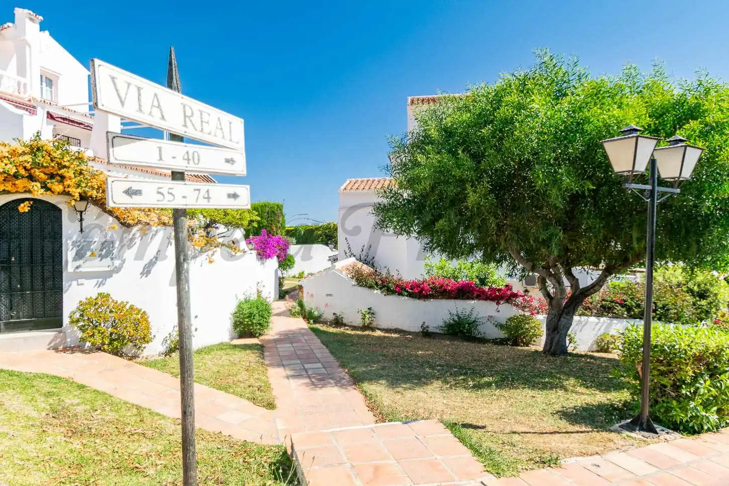 Außenansicht von Wohnungen zum Verkauf in Nerja mit Klimaanlage, Möbliert und Balkon