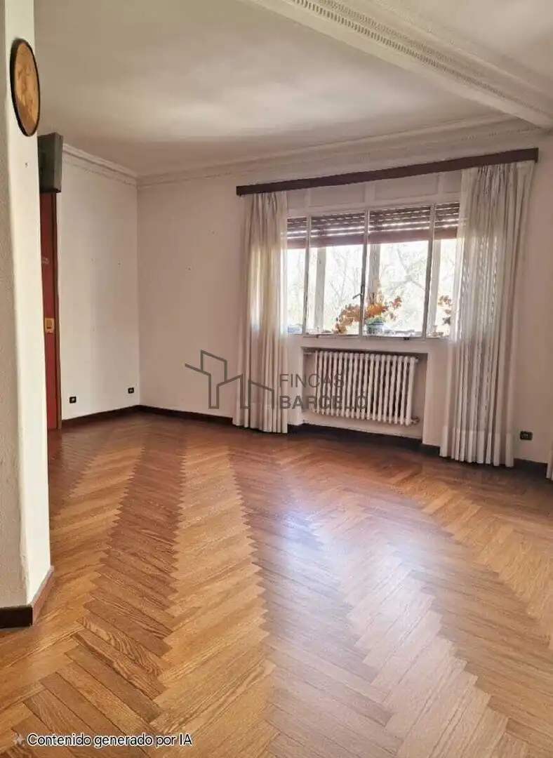 Flat for sale in Paseo Constitución - Las Damas