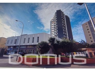 Pis amb balcó en venda a Molí Nou - Ciutat Cooperativa