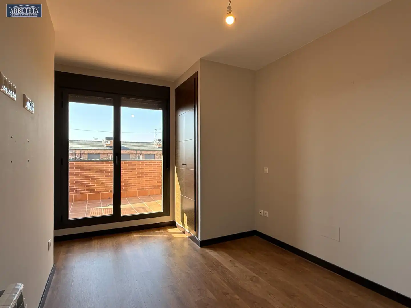 Casa adosada en venta en Urb. Belvalle