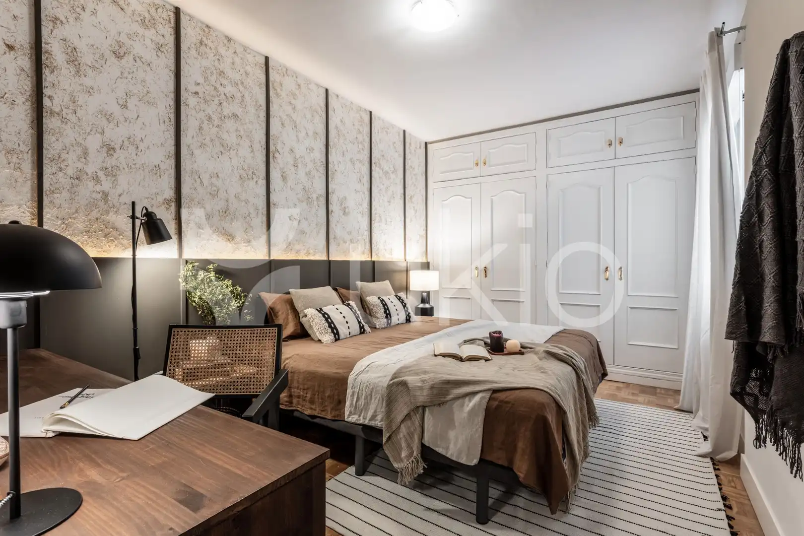 Dormitori de Apartament de lloguer en Madrid amb Aire condicionat, Calefacció i Moblat