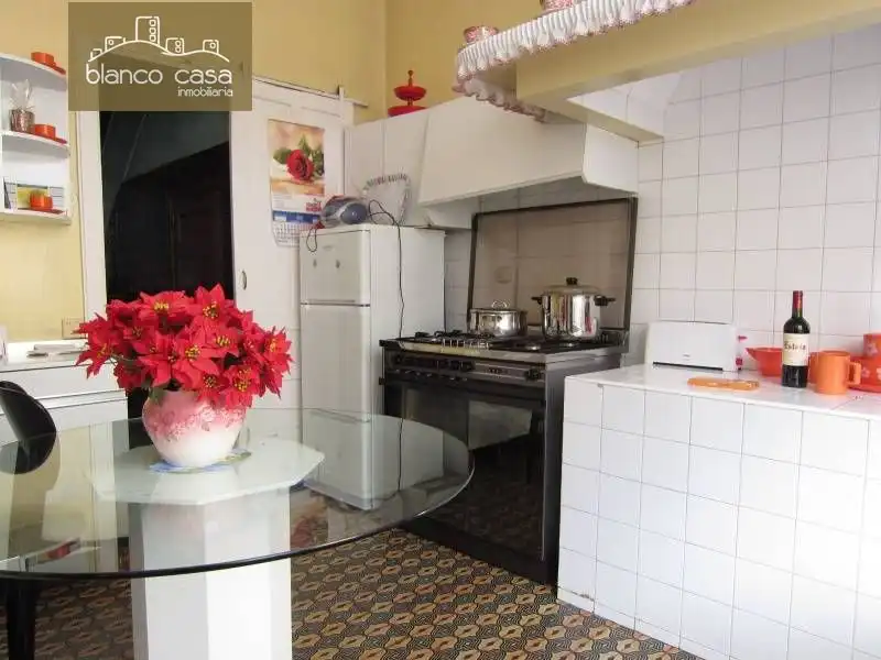 Kitchen of Houses for sale in Carballo  with Private garden, Terrace and Storage room