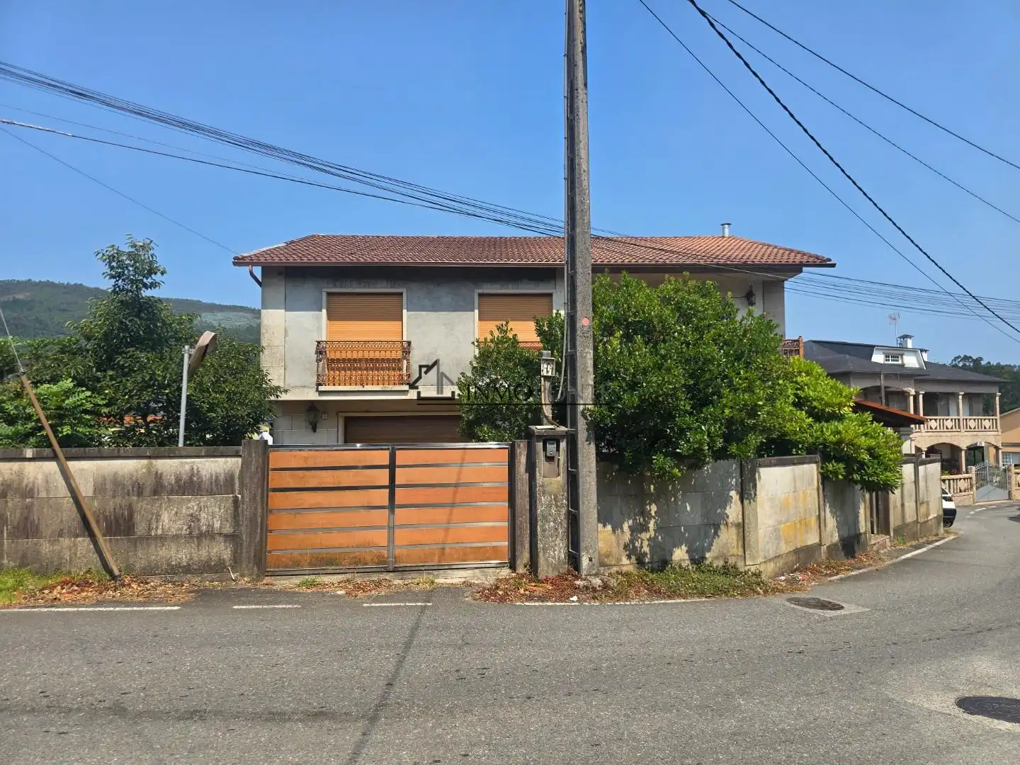 Vista exterior de Casa o xalet en venda en Pontevedra Capital  amb Calefacció, Jardí privat i Terrassa