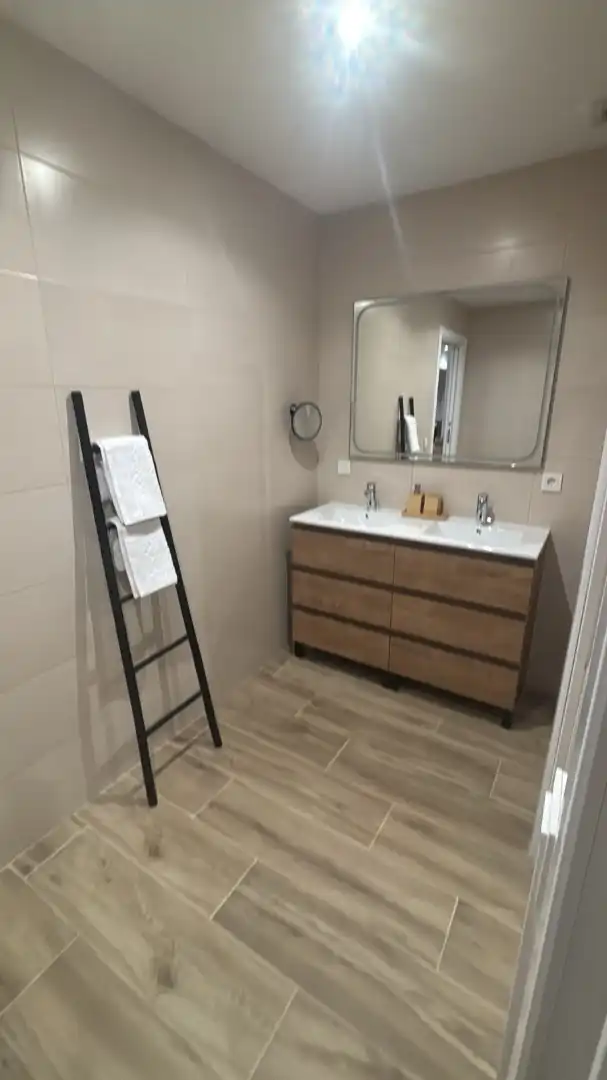 Bathroom of Flat for rent in Córdoba  with Air Conditioner, Heating and Furnished